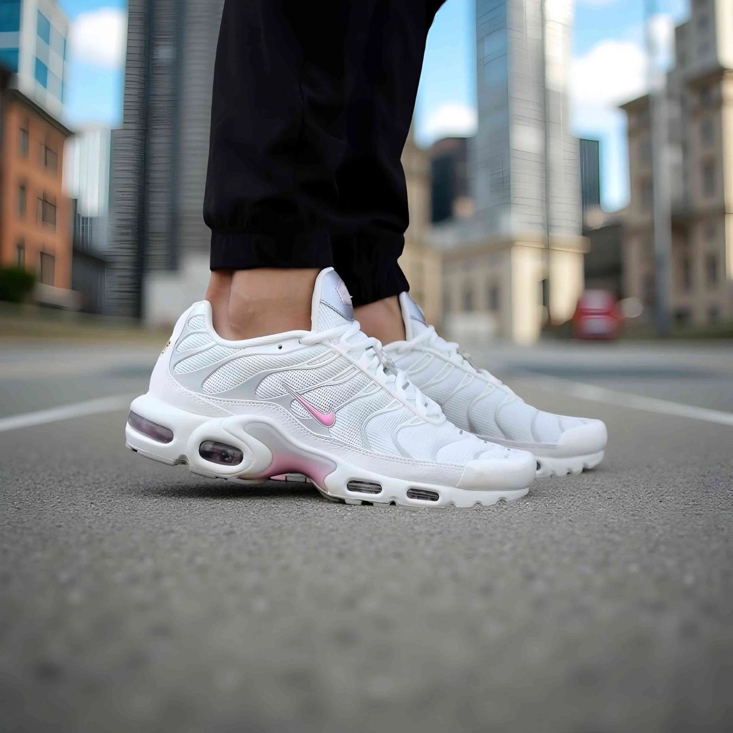 Nike Air Max Plus TN – White/Pink | Women's Sneakers