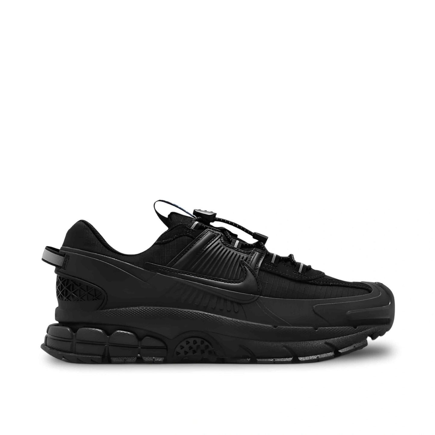 Nike Zoom Vomero Roam Winterized "Black"