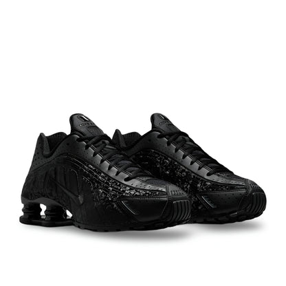 Nike Shox R4 “Black Smoke”