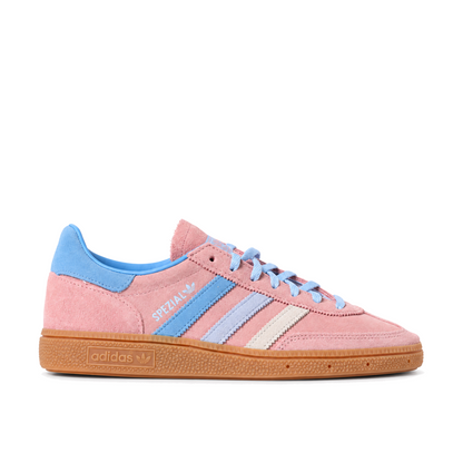 Right-side profile of women's adidas Handball Spezial Semi Pink Spark with pink suede, pale blue stripes and gum sole