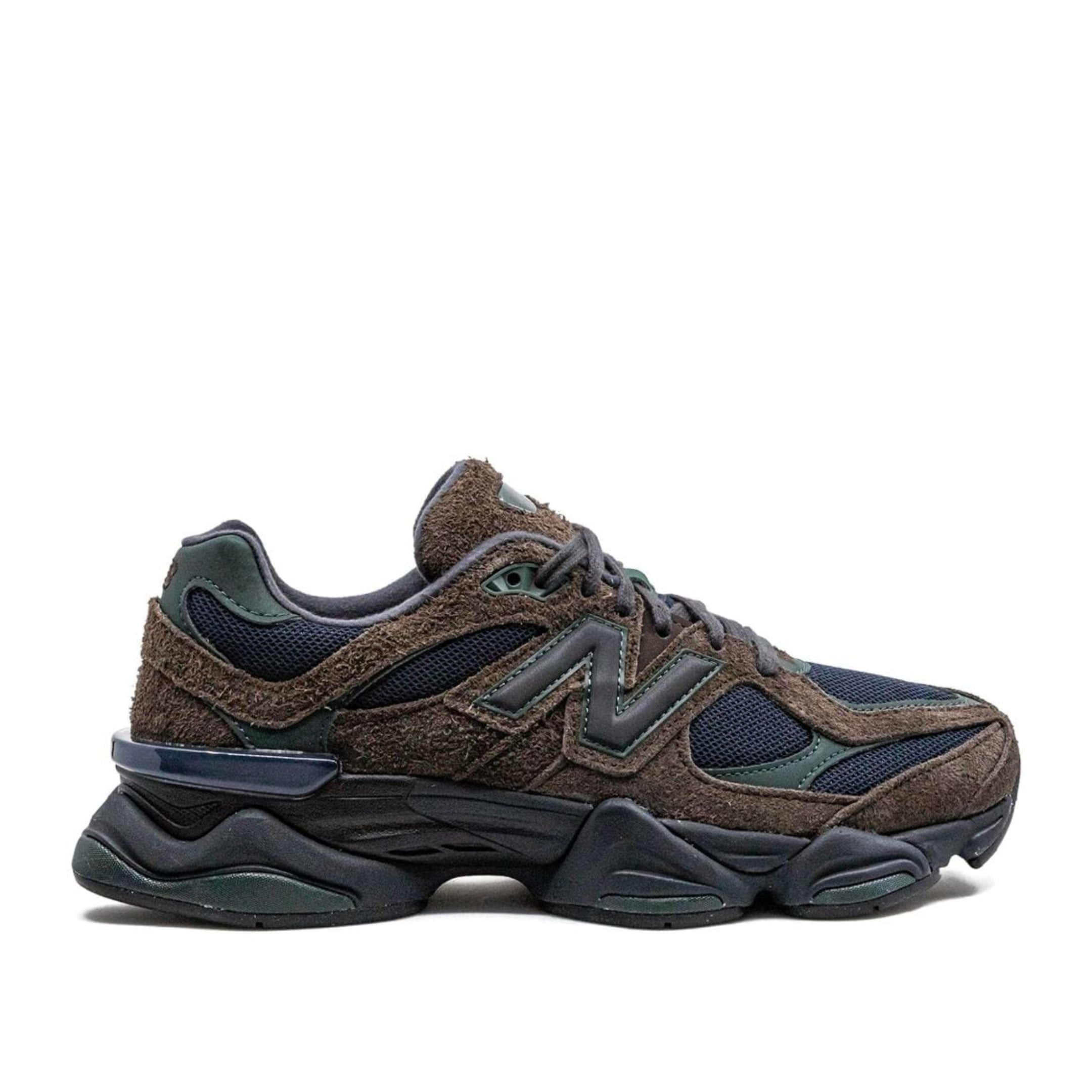 靴 New Balance 9060 Beef And Broccoli New Balance Dishes Out The 9060 In Beef & Broccoli